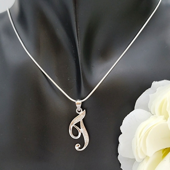 🥰 Perfect Sparkle Initial NECKLACE - Picture 2 of 8